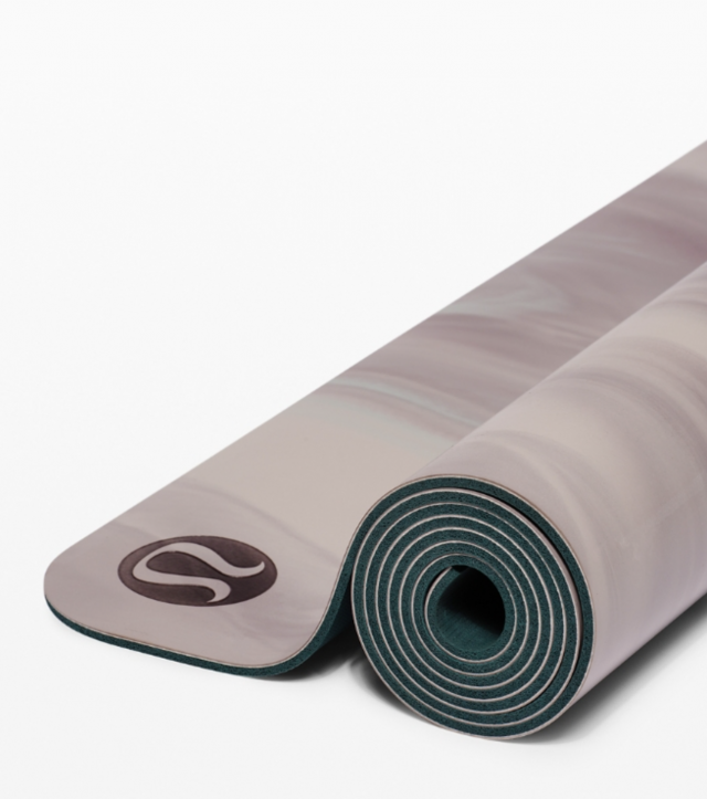 Lululemon 雲石紋 5mm 瑜珈墊 $580 Lululemon 雲石紋 5mm 瑜珈墊 $580