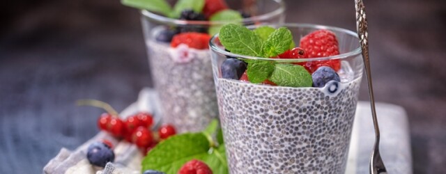 奇亞籽哪裡買?奇亞籽怎麼泡?10 款奇亞籽食譜,配乳酪、布丁、牛奶成最佳早餐食法 奇亞籽哪裡買?奇亞籽怎麼泡?10 款奇亞籽食譜,配乳酪、布丁、牛奶成最佳早餐食法