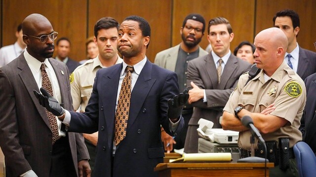 8. 《美國犯罪故事》American Crime Story《美國犯罪故事》改編自美國最轟動的犯罪案件,第一季就講到前美式足球員 OJ Simpson 謀殺太太一案。 8. 《美國犯罪故事》American Crime Story《美國犯罪故事》改編自美國最轟動的犯罪案件,第一季就講到前美式足球員 OJ Simpson 謀殺太太一案。