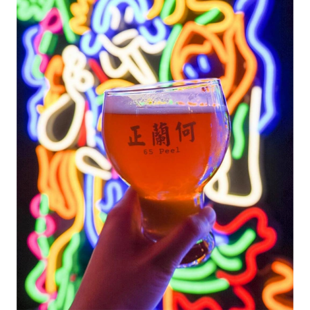 何蘭正 何蘭正