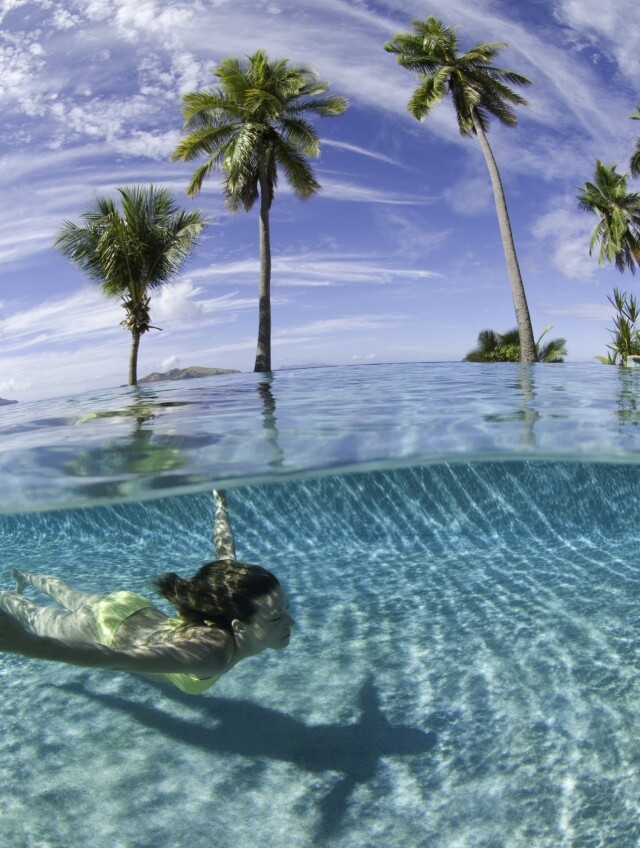 在斐濟，你可在人煙稀少的沙灘上享受南太平洋的陽光，或潛入繽紛的海底世界感受與魚兒共舞的樂趣。