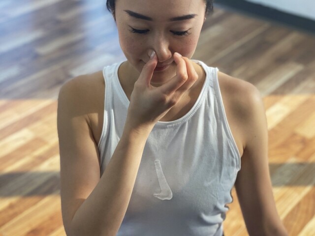須配合手印的冥想入門方法——鼻孔交替呼吸法