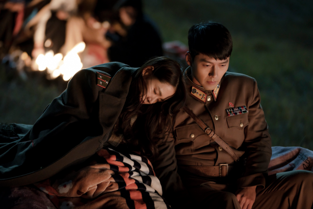 韓劇《愛的迫降》不是首個講南北韓愛情故事，《愛上王世子》也是講述這個主題。