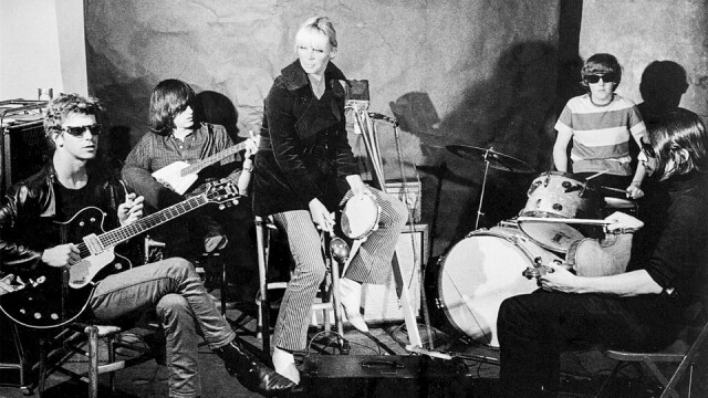 Nico低沉女聲，為The Velvet Underground加添黑暗和死亡氣味。