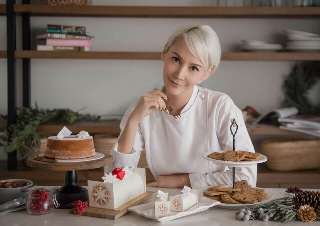 Amanda 今年特別為 HABITŪ 獨家設計數款佳節甜點,為客人送上一點甜蜜。 Amanda 今年特別為 HABITŪ 獨家設計數款佳節甜點,為客人送上一點甜蜜。
