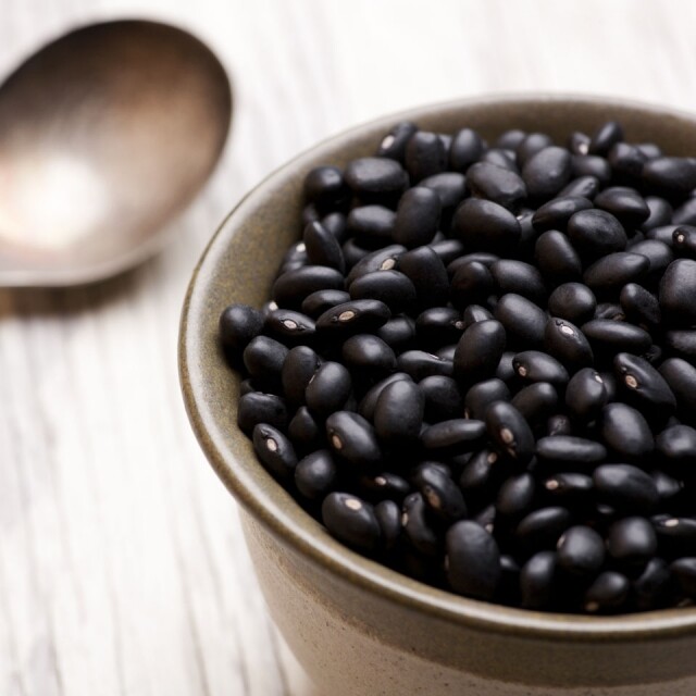 黑色食物中，就含有大量的微量元素和維他命，有著很強的抗氧化作用