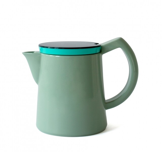 這款咖啡壺是品牌為丹麥生活品牌 HAY 而設的 "Sowden for HAY" 款式。