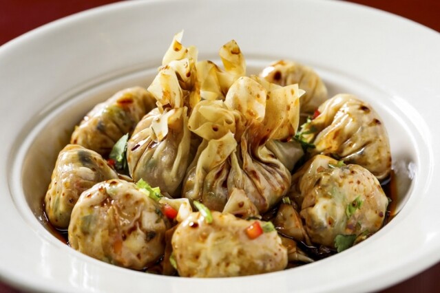 口味不變的純素經典菜式:香港沙田凱悅酒店「新豬肉」佳餚 口味不變的純素經典菜式:香港沙田凱悅酒店「新豬肉」佳餚