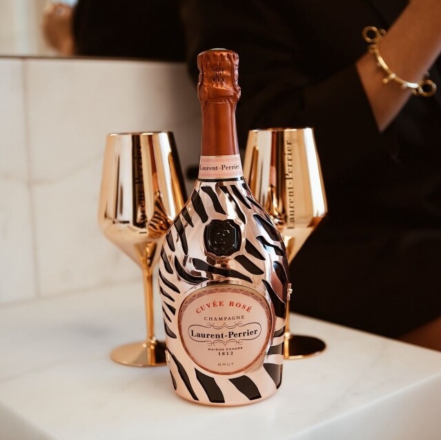 Laurent-Perrier:CEO 之選光滑、靈巧乃 Laurent-Perrier 的風格,選擇這支香檳代表你醒目、精明,你相信慶祝是一份榮譽及有如談判成功一單生意般重要。 Laurent-Perrier:CEO 之選光滑、靈巧乃 Laurent-Perrier 的風格,選擇這支香檳代表你醒目、精明,你相信慶祝是一份榮譽及有如談判成功一單生意般重要。