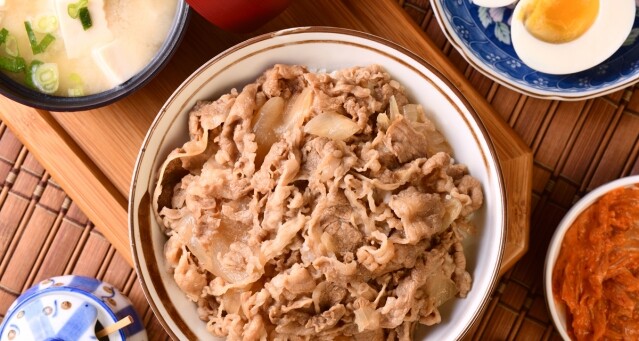 日本「食其家」牛肉飯香港開幕大排長龍！話題牛丼的前世今生