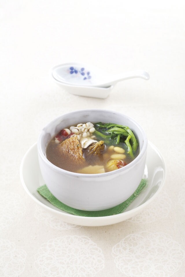 濕疹湯水：西洋菜猴頭菇茨實素湯