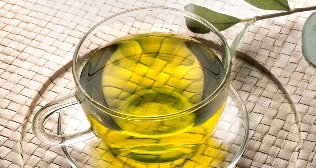 綠茶減肥法效果佳！綠茶功效多多，正確泡綠茶、喝綠茶能有效消脂瘦身