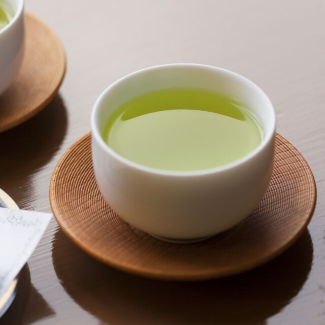 如果要減肥的話,千萬不要選擇晚上喝茶。因為晚上喝茶,令體內水分積存過多,第二天容易導致水腫。 如果要減肥的話,千萬不要選擇晚上喝茶。因為晚上喝茶,令體內水分積存過多,第二天容易導致水腫。