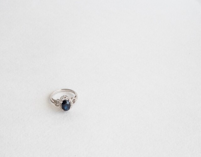 坦桑石有甚麼功效？配戴這種水晶手珠、手串或戒指有甚麼注意事項？