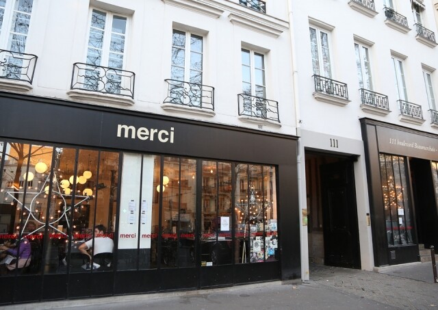 Merci 在法國瑪黑區不僅有有男女服裝,還有家居用品。 Merci 在法國瑪黑區不僅有有男女服裝,還有家居用品。