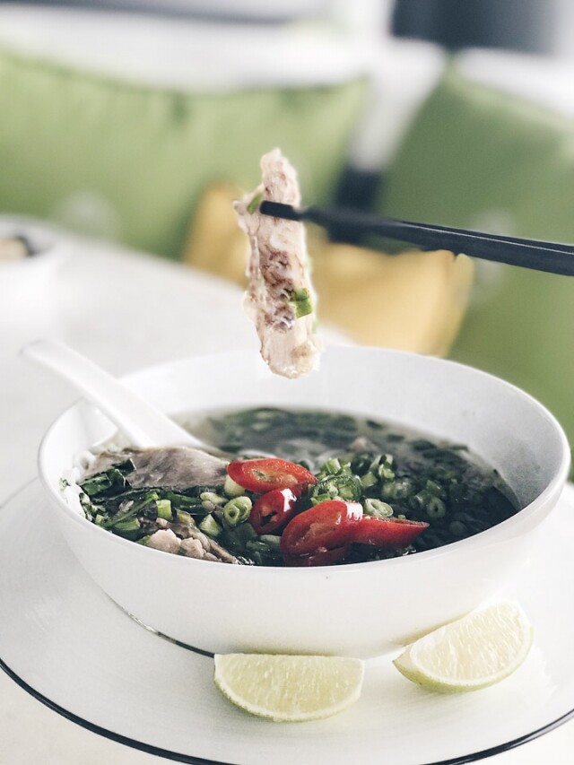 新鮮即製 Pho,你可以選牛肉或會安雞,兩種肉味香濃,肉汁鮮嫩 新鮮即製 Pho,你可以選牛肉或會安雞,兩種肉味香濃,肉汁鮮嫩