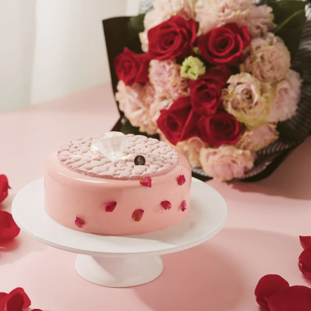2021情人節蛋糕推介四季酒店情人節蛋糕精選覆盆子和荔枝玫瑰蛋糕