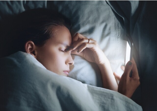 「報復性熬夜」女生注意：必須戒掉的 13 個睡眠壞習慣