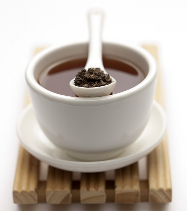普洱菊花茶，一溫一涼，既能溫脾暖胃，又可清肝明目，是一個既簡單又易找的自泡「良茶」之選。