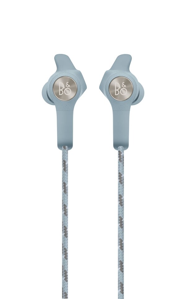 天藍色 Beoplay E6 耳機 $2,698