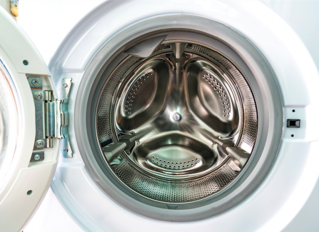 除了平日使用上的保養方法外，還可以透過定期的空機清洗來清潔洗衣機滾桶內部。利用較高溫的水，約 50 至 60 度。