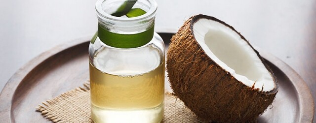 椰子油既可外敷又可內服，初榨椰子油功效多