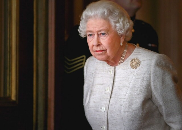 英女皇面對困境的處理態度