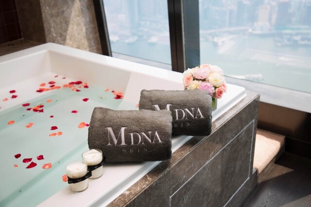 MDNA 面部以及身體護理療程 MDNA 面部以及身體護理療程
