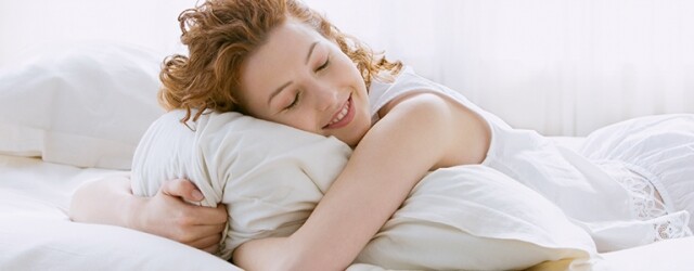 學懂以下 10 個睡眠貼士，一覺醒來便可氣息好、人變美。