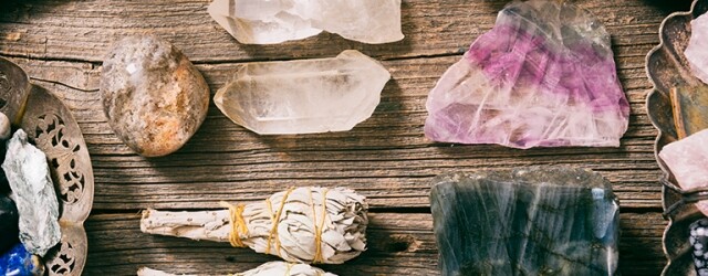 用對水晶，助你事業愛情兩得意！讀懂 10 種常見水晶用途