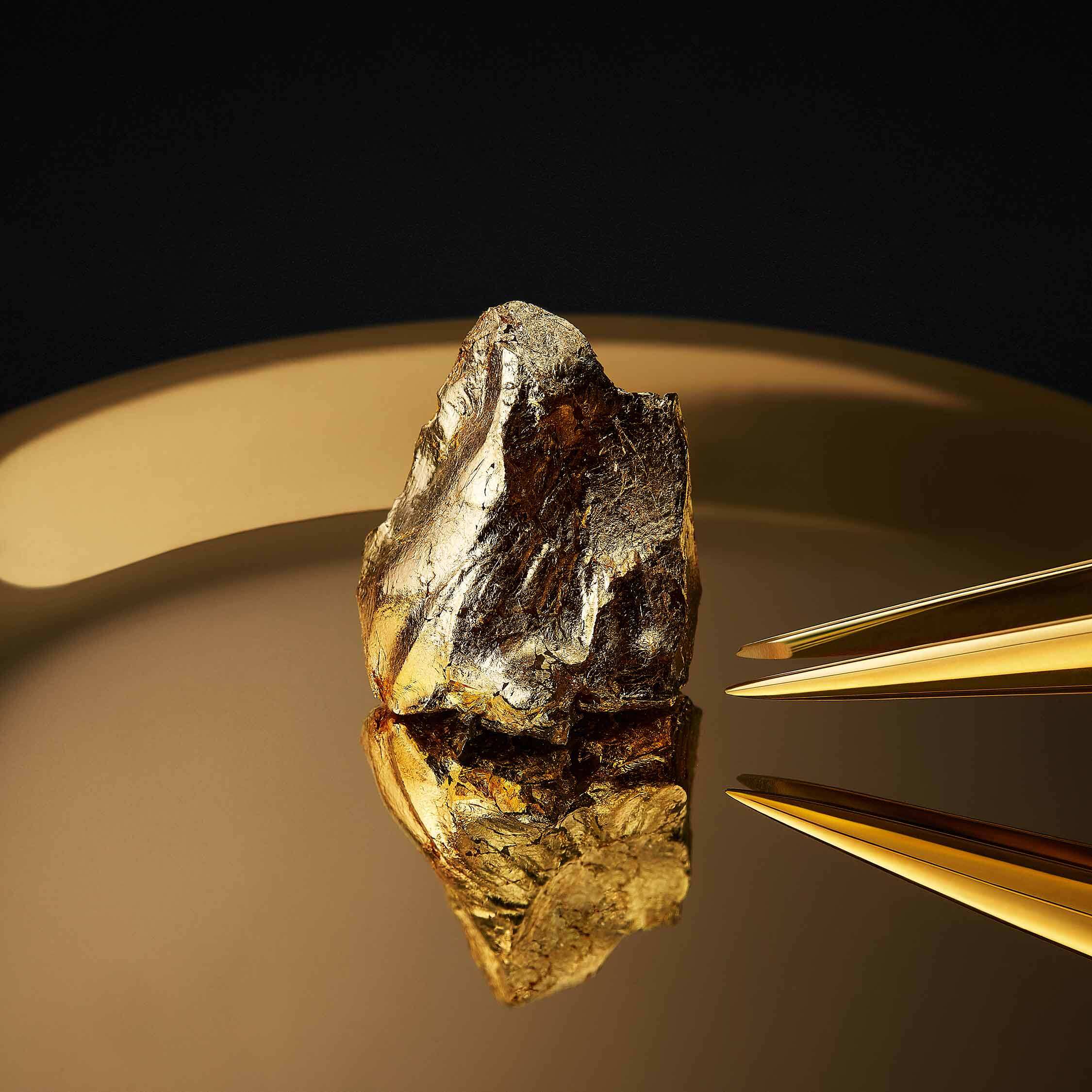 La Prairie 純金亮膚系列印證阿爾卑斯山頂黃金時刻，展現肌膚黃金時段的美