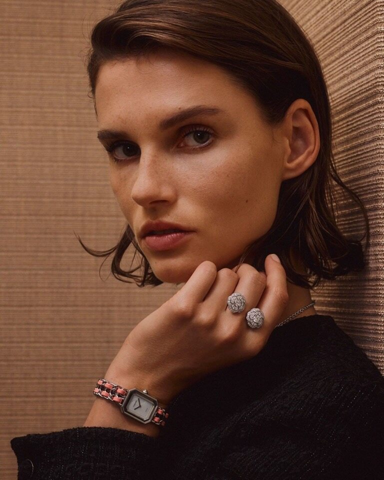 2020 年推出的 Chanel Première Rock 粉紅手錶,全球限量 1,200 隻,售價為 $37,500。 2020 年推出的 Chanel Première Rock 粉紅手錶,全球限量 1,200 隻,售價為 $37,500。