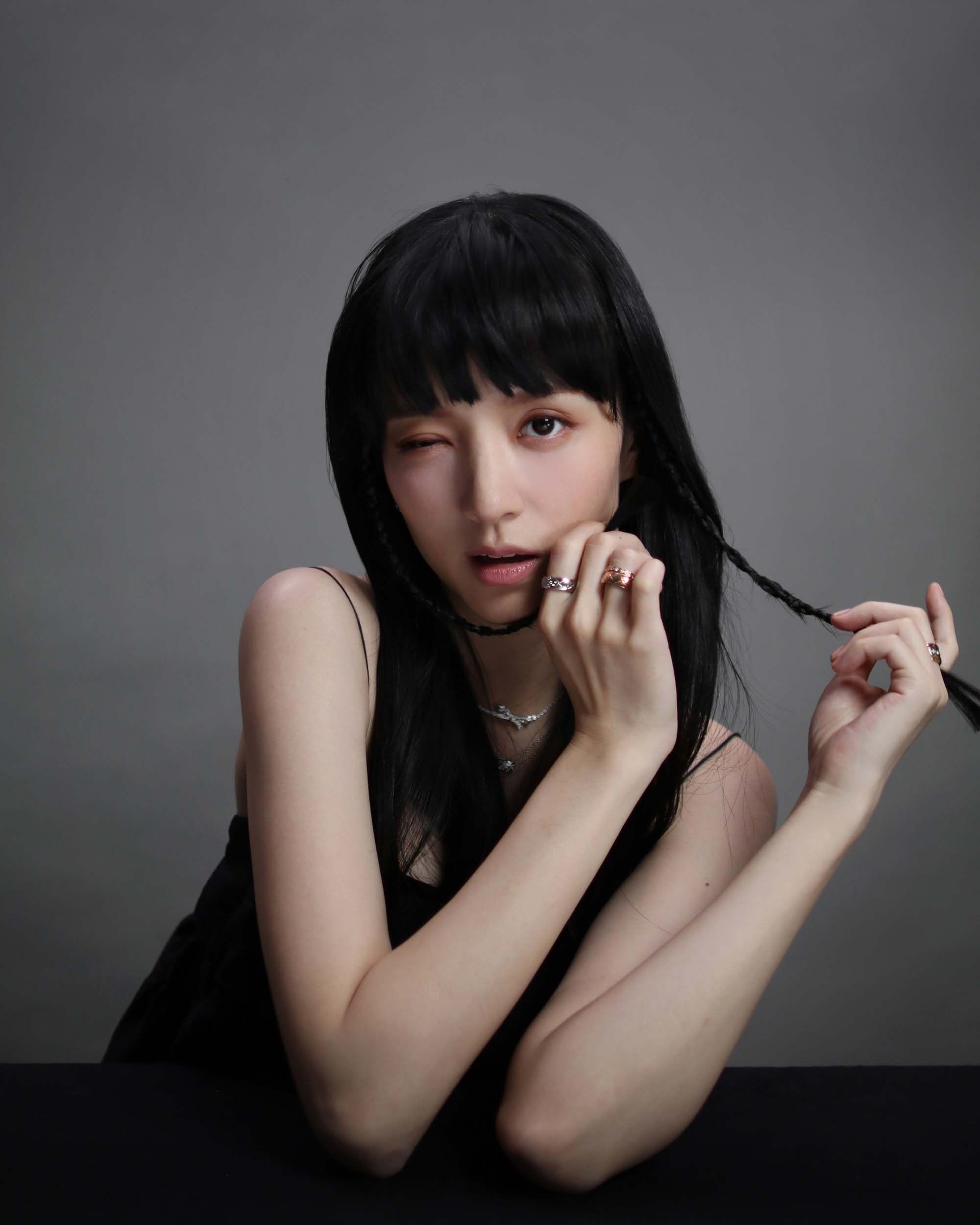 隨性但不跟隨潮流,就是 Anjaylia Chan 的個人風格。 隨性但不跟隨潮流,就是 Anjaylia Chan 的個人風格。