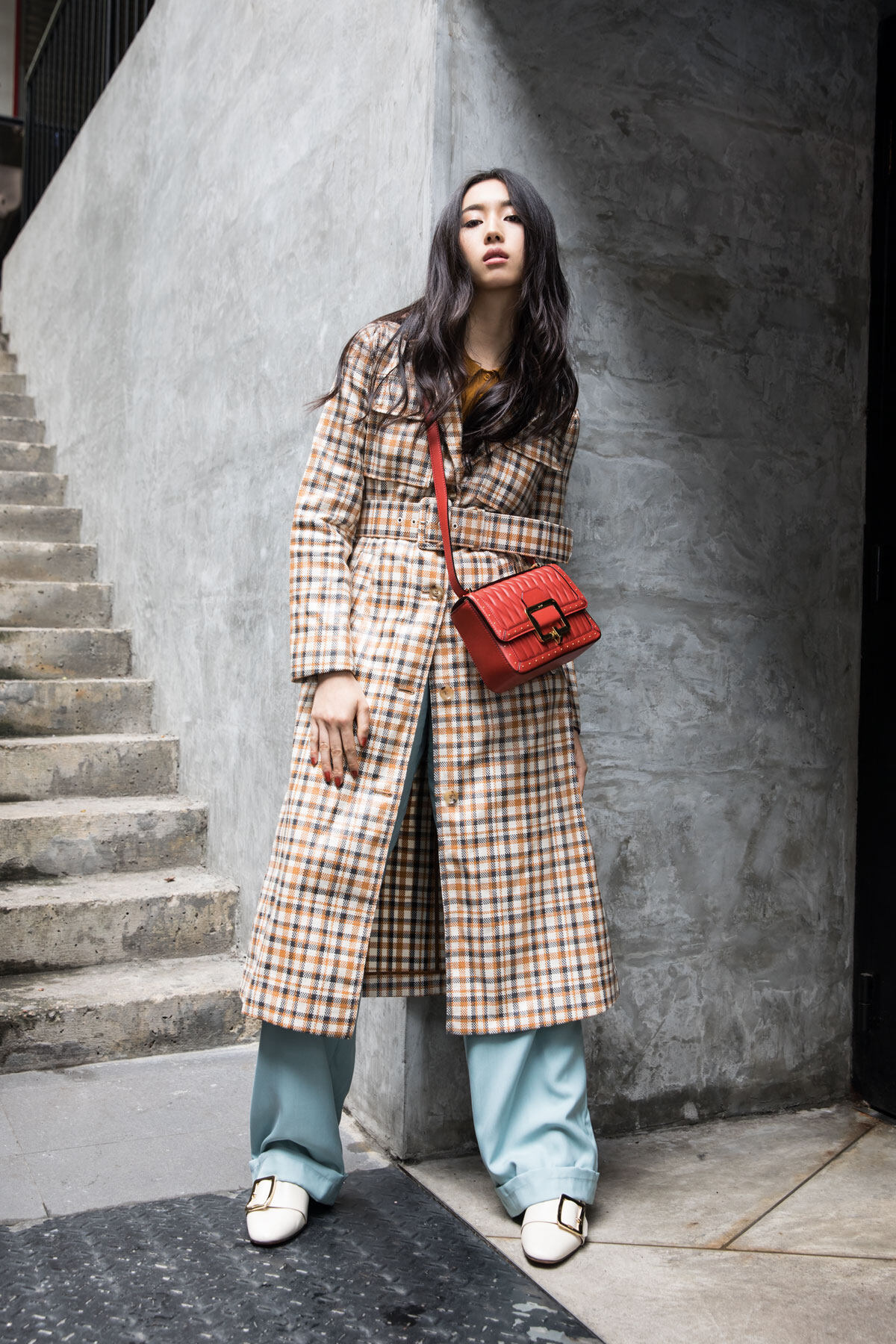 BALLY 經典不退 用Janelle 手袋配搭多變造型 BALLY 經典不退 用Janelle 手袋配搭多變造型