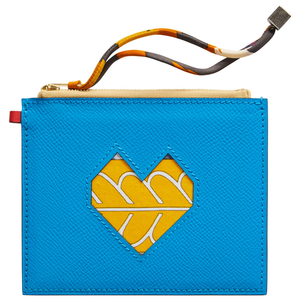 Hermès 散紙包以小牛皮與印花真絲布料製成 Hermès 散紙包以小牛皮與印花真絲布料製成