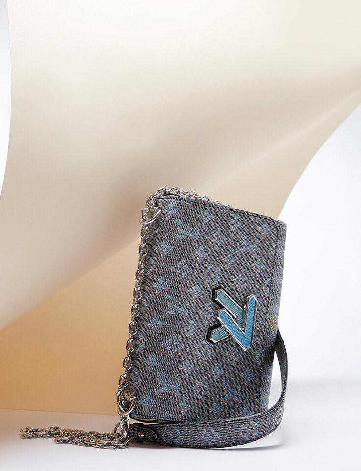 Louis Vuitton 帶領的經典Twist 變奏