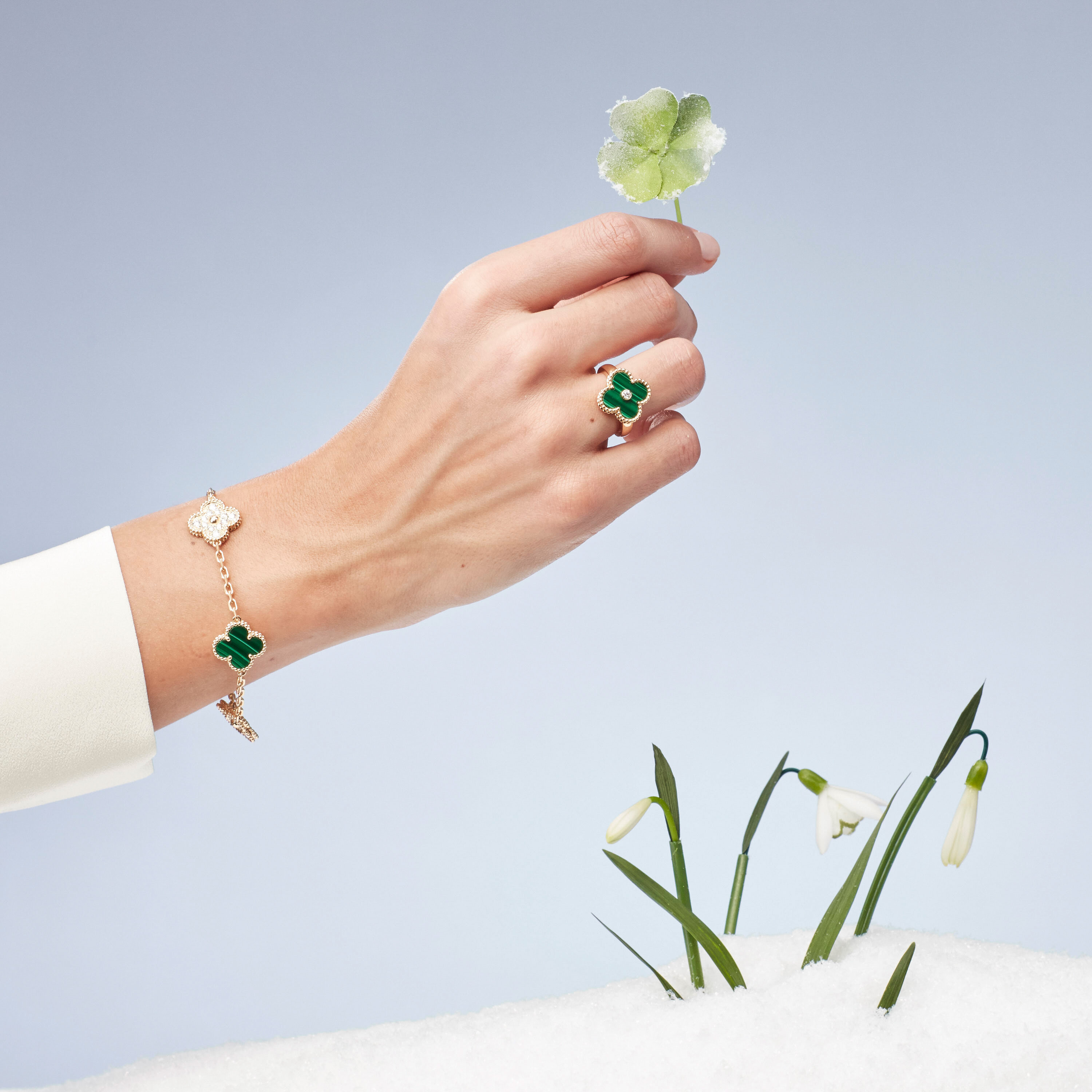 RED LIST 2018 得獎產品：Van Cleef & Arpels Alhambra Collection