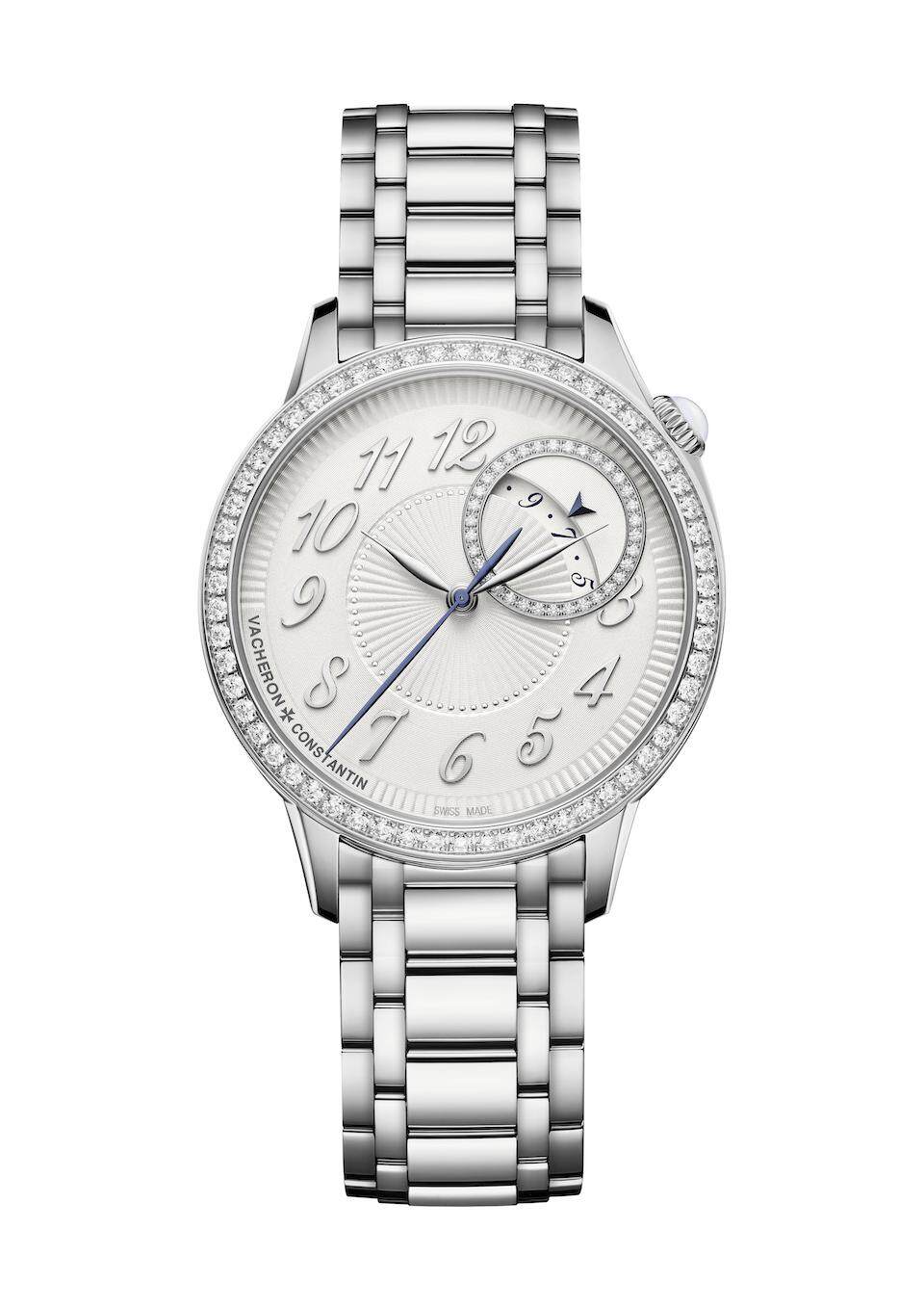 Vacheron Constantin Égérie 高級腕錶系列自動上鏈精鋼腕錶搭配纖巧輕薄的金屬錶鏈。